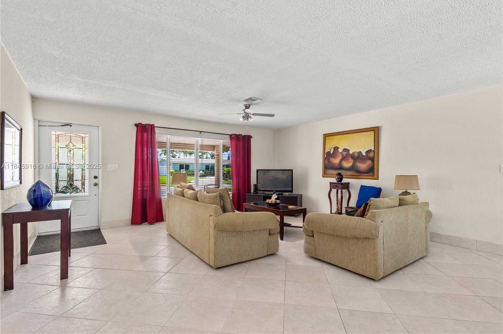 Small Image of 1031 SOUTH EAST 14TH DR, Deerfield Beach Number 5
