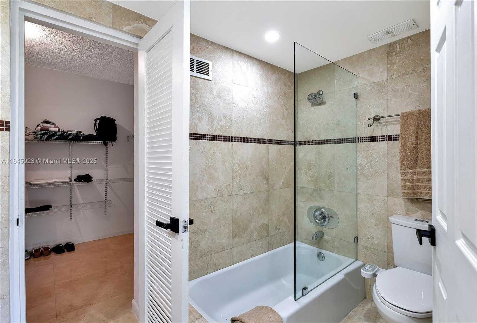 Small Image of 800 WEST AVE #635, Miami Beach Number 11