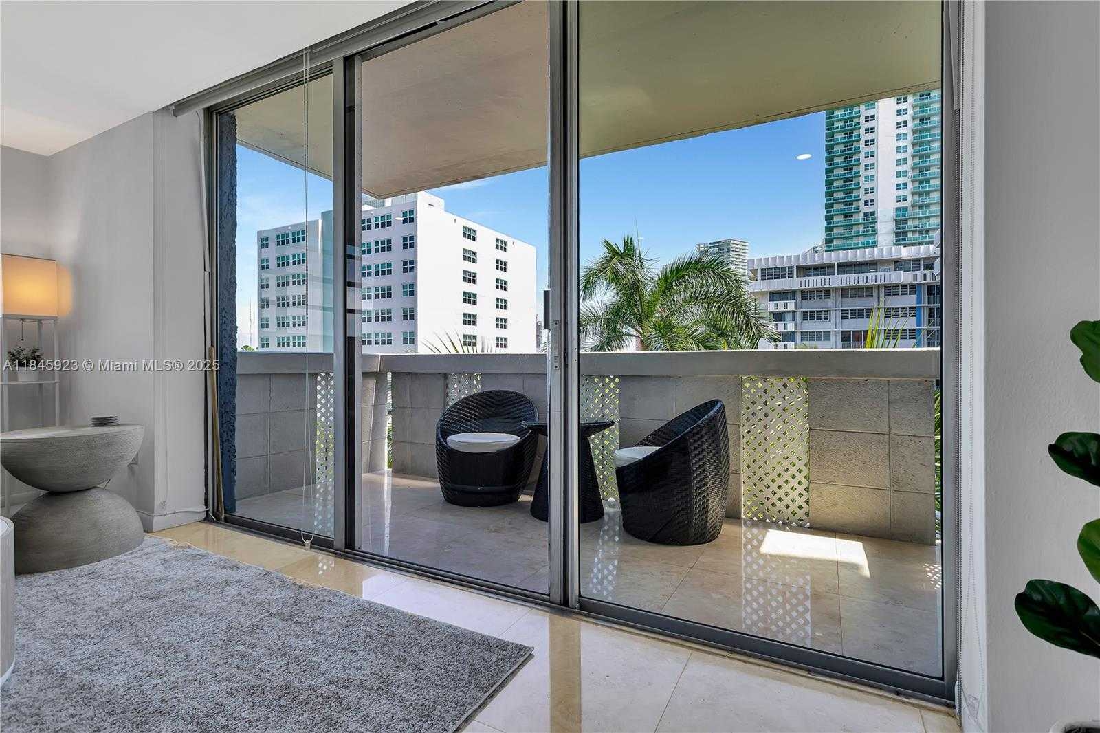 Small Image of 800 WEST AVE #635, Miami Beach Number 3