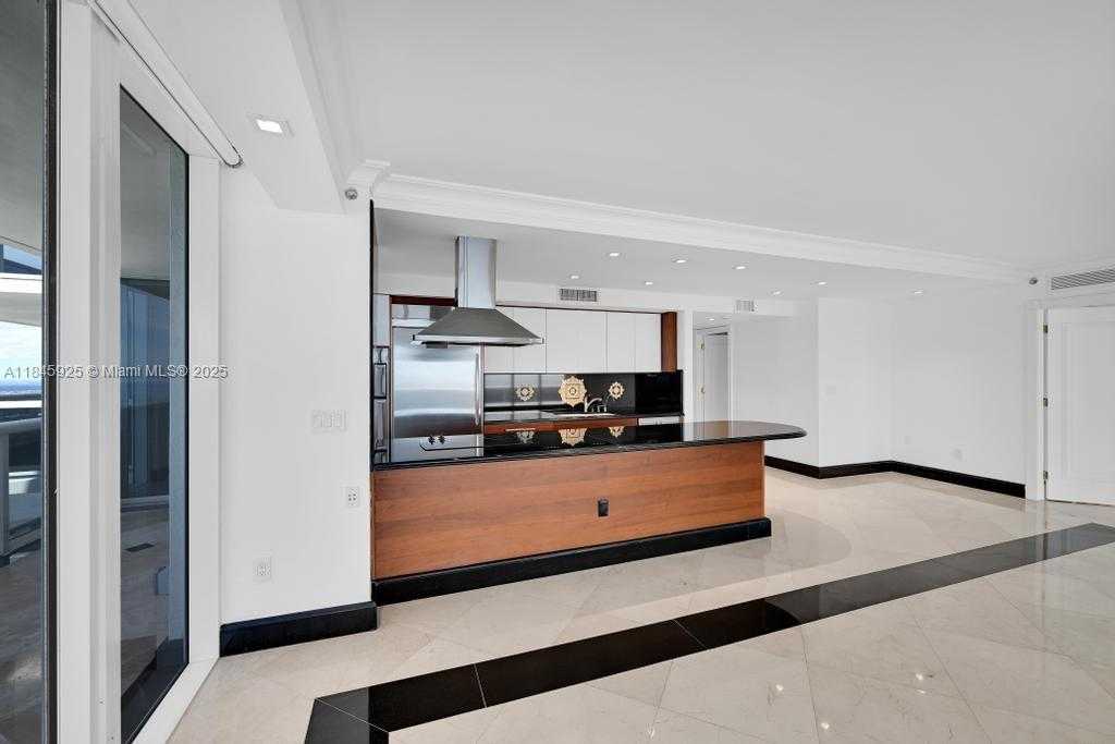 Small Image of 1850 SOUTH OCEAN DR #4204, Hallandale Beach Number 13