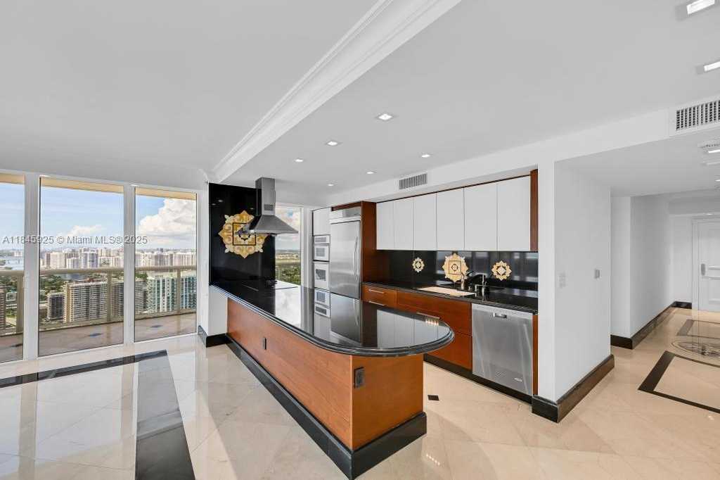 Small Image of 1850 SOUTH OCEAN DR #4204, Hallandale Beach Number 15