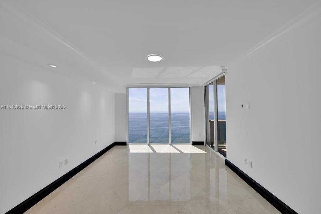 Small Image of 1850 SOUTH OCEAN DR #4204, Hallandale Beach Number 22