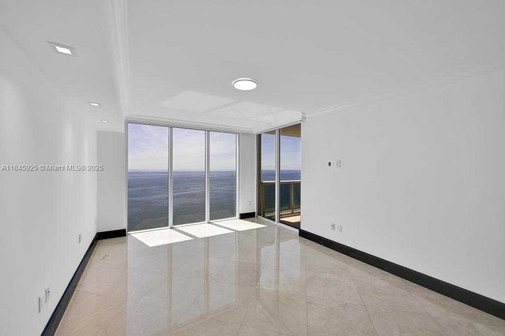 Small Image of 1850 SOUTH OCEAN DR #4204, Hallandale Beach Number 23
