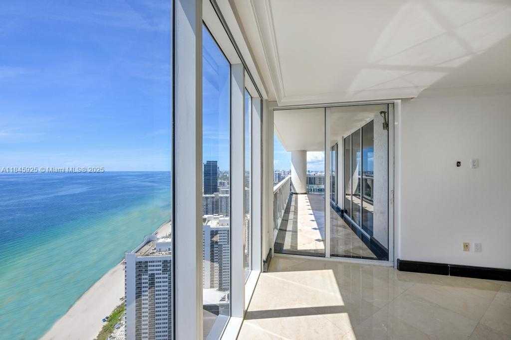 Small Image of 1850 SOUTH OCEAN DR #4204, Hallandale Beach Number 24