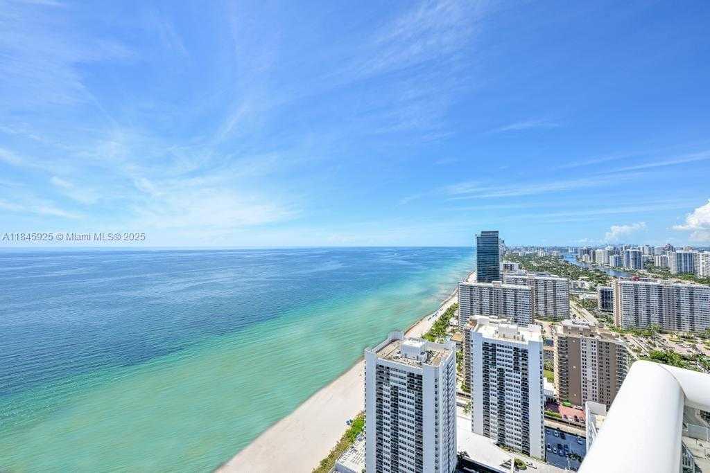 Small Image of 1850 SOUTH OCEAN DR #4204, Hallandale Beach Number 3
