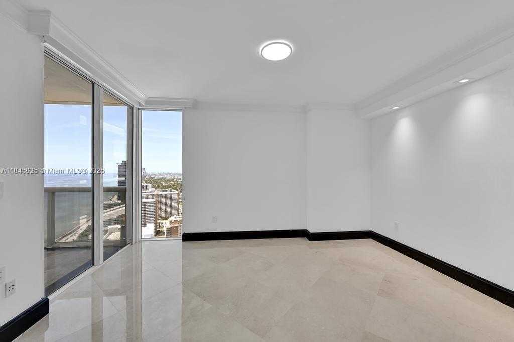 Small Image of 1850 SOUTH OCEAN DR #4204, Hallandale Beach Number 30