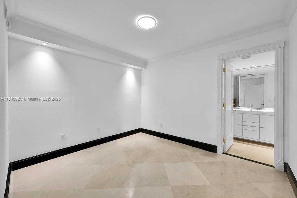 Small Image of 1850 SOUTH OCEAN DR #4204, Hallandale Beach Number 35