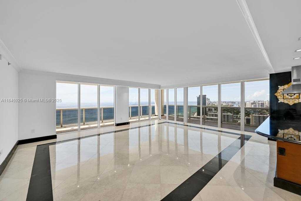 Small Image of 1850 SOUTH OCEAN DR #4204, Hallandale Beach Number 6
