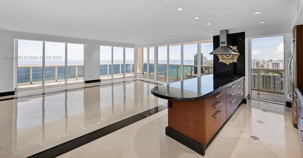 Small Image of 1850 SOUTH OCEAN DR #4204, Hallandale Beach Number 7
