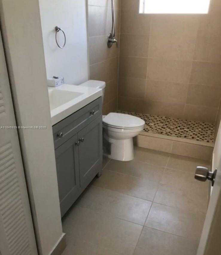 Small Image of 9373 FONTAINEBLEAU BLVD #K220, Miami Number 8