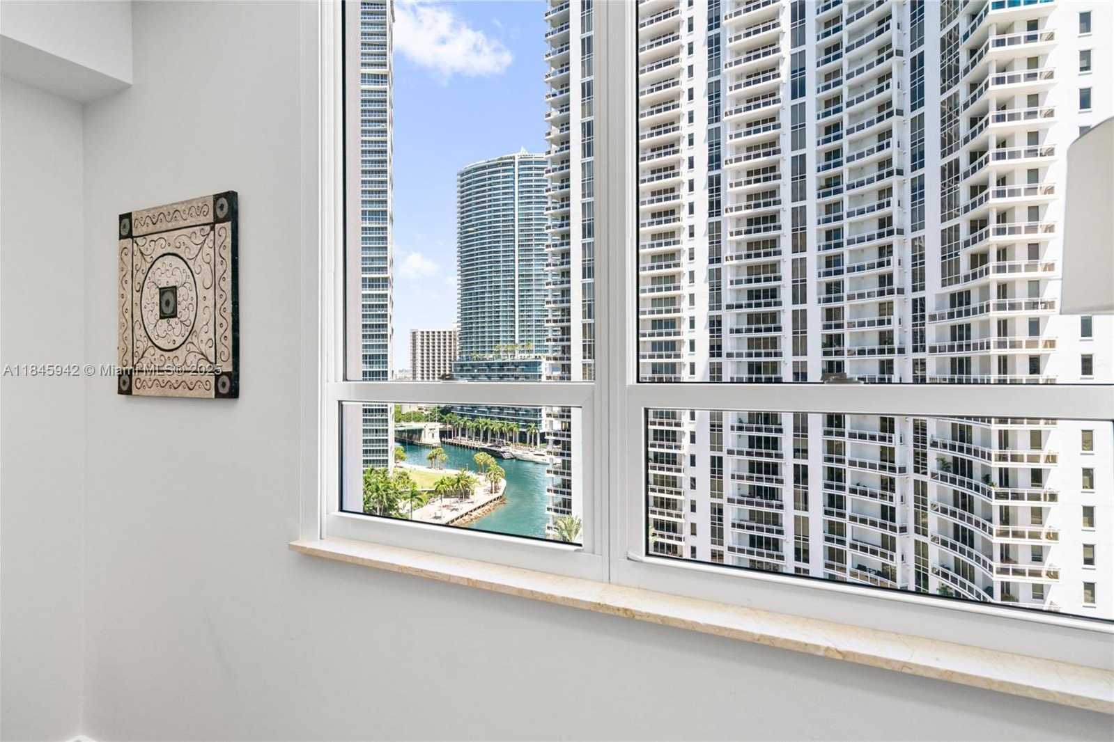 Small Image of 801 BRICKELL KEY BLVD #1512, Miami Number 24