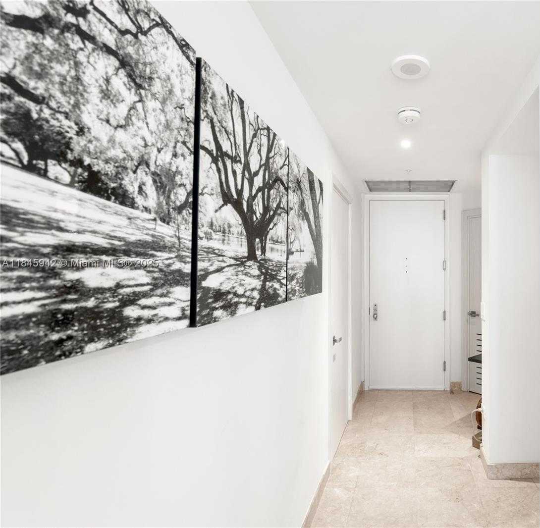 Small Image of 801 BRICKELL KEY BLVD #1512, Miami Number 26