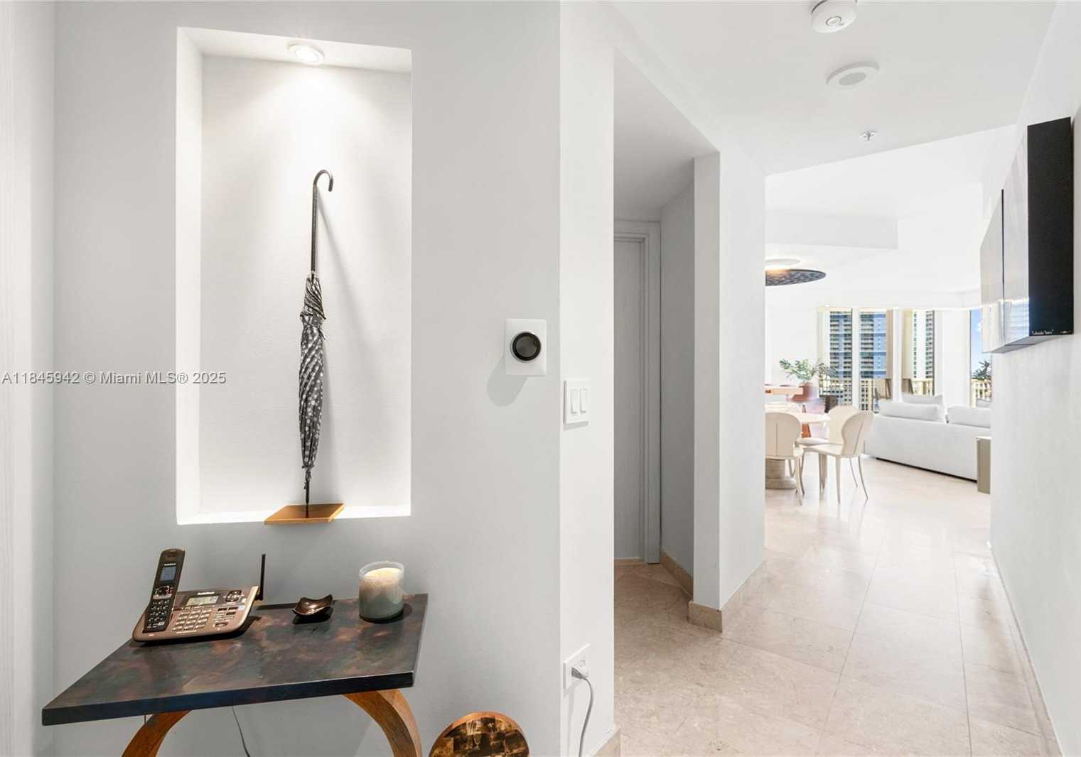 Small Image of 801 BRICKELL KEY BLVD #1512, Miami Number 27