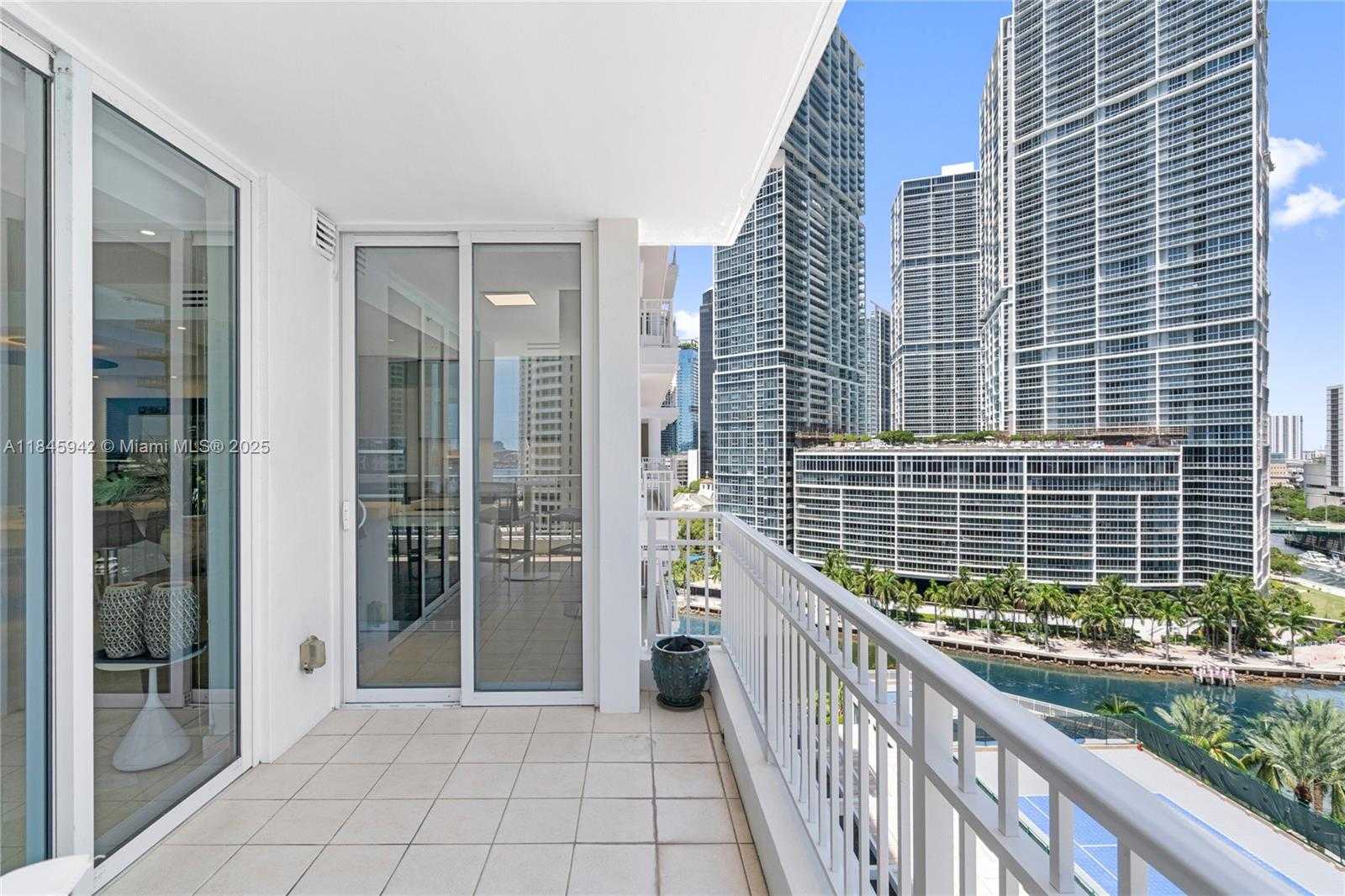 Small Image of 801 BRICKELL KEY BLVD #1512, Miami Number 38