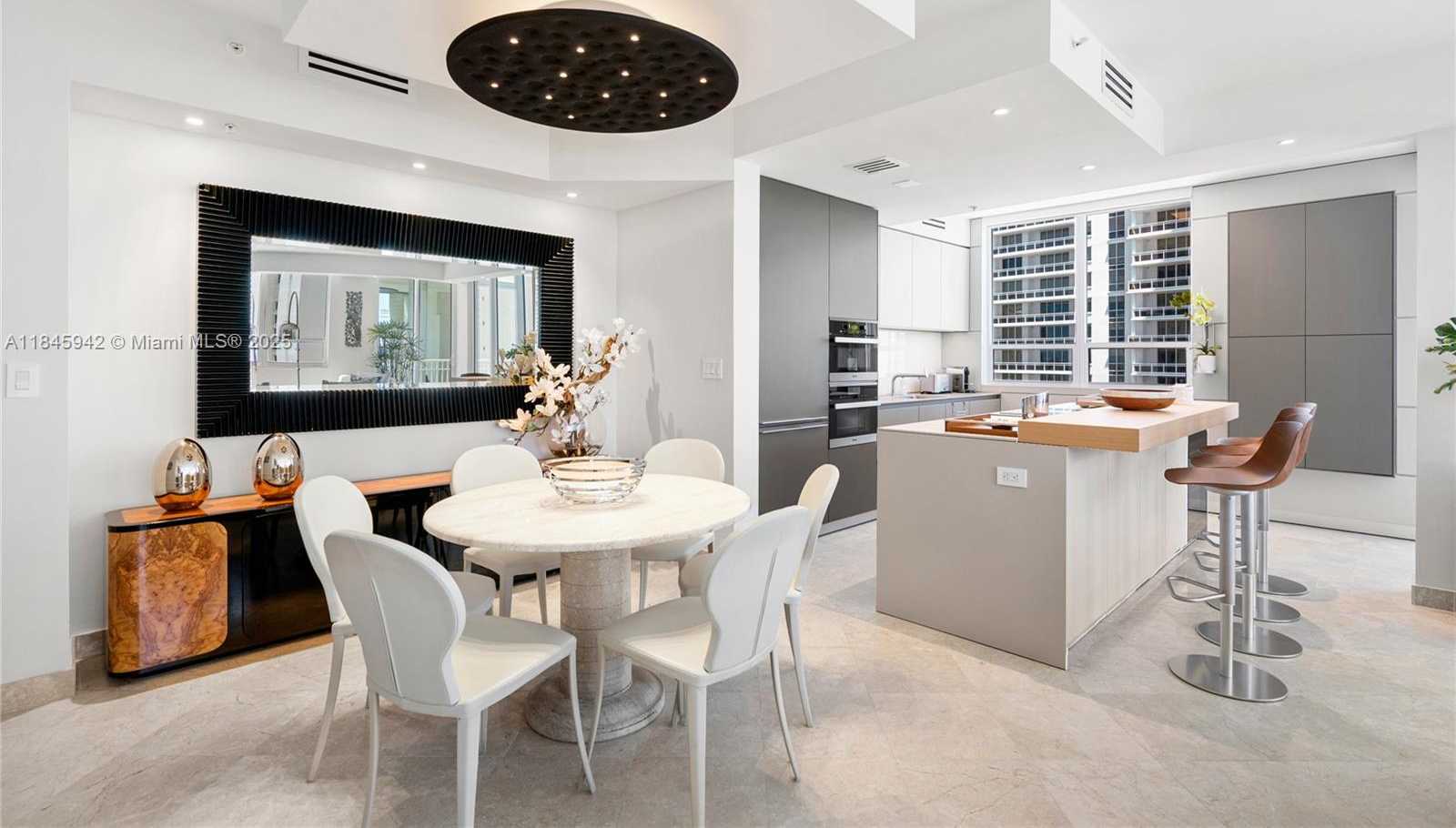 Small Image of 801 BRICKELL KEY BLVD #1512, Miami Number 5