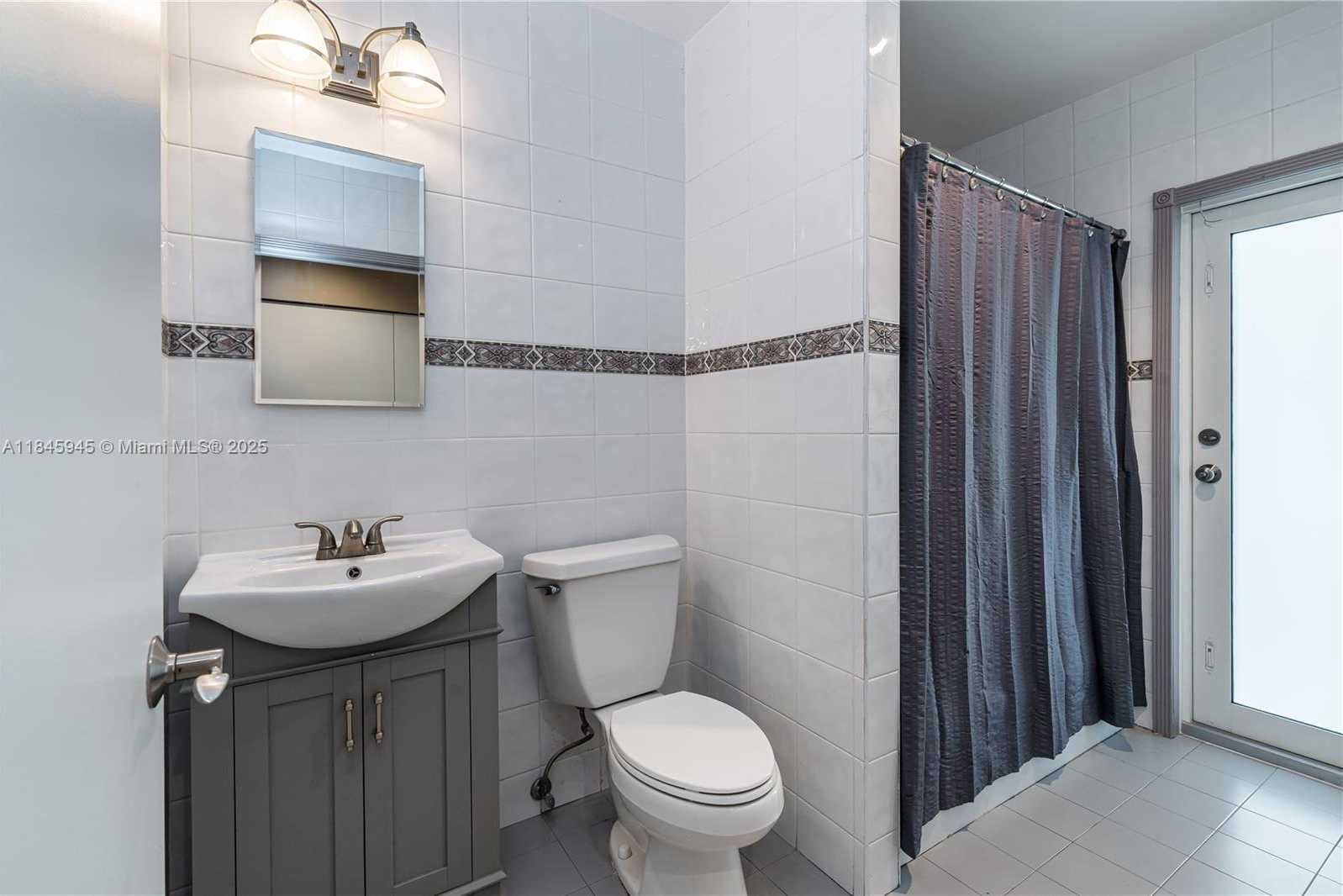 Small Image of 17494 SOUTH WEST 83RD CT, Palmetto Bay Number 26