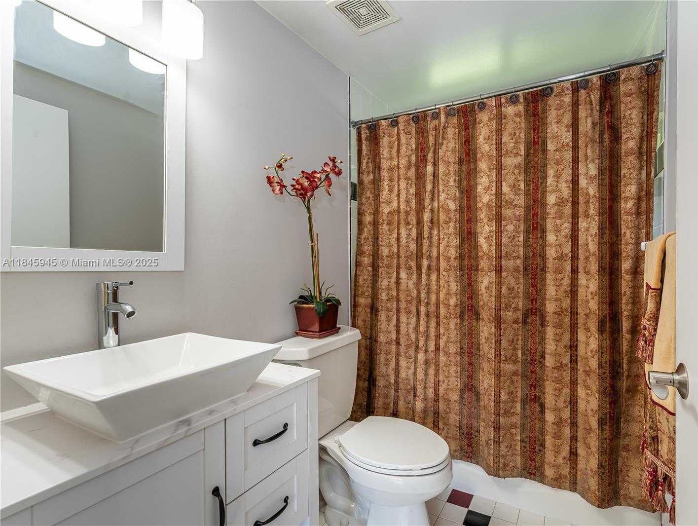 Small Image of 17494 SOUTH WEST 83RD CT, Palmetto Bay Number 31