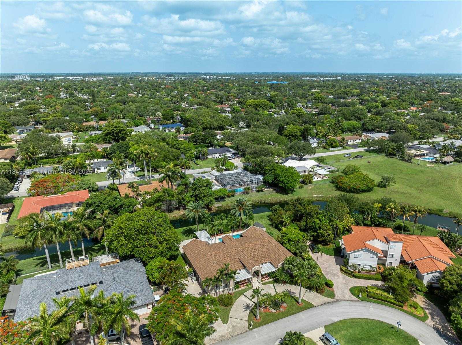 Small Image of 17494 SOUTH WEST 83RD CT, Palmetto Bay Number 40