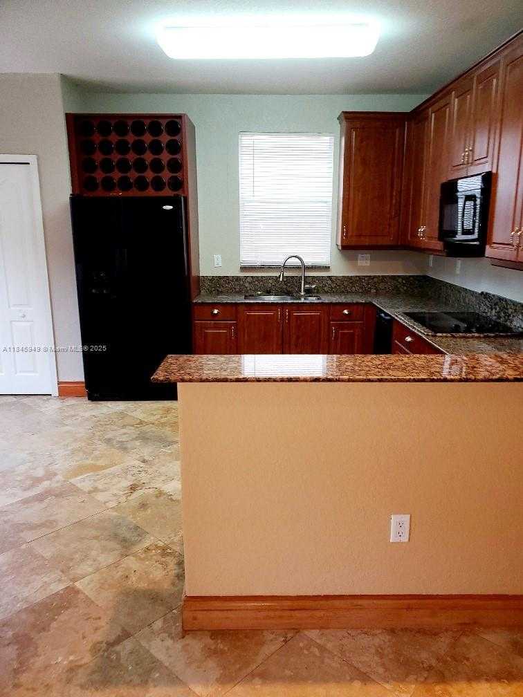 Small Image of 16431 SOUTH WEST 60TH TER, Miami Number 10
