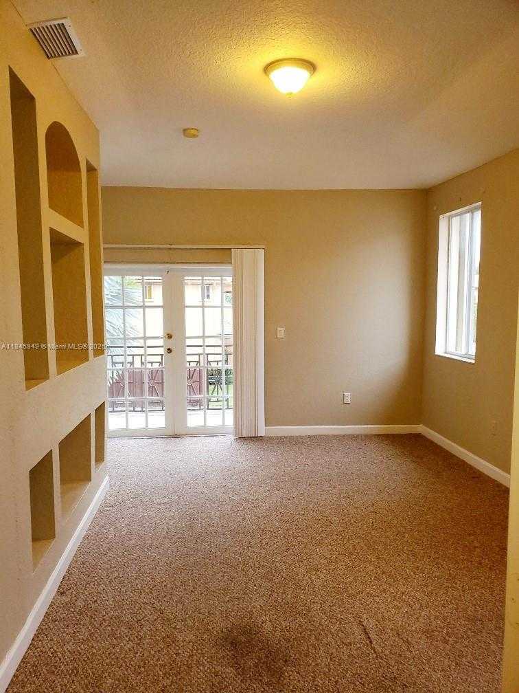 Small Image of 16431 SOUTH WEST 60TH TER, Miami Number 24
