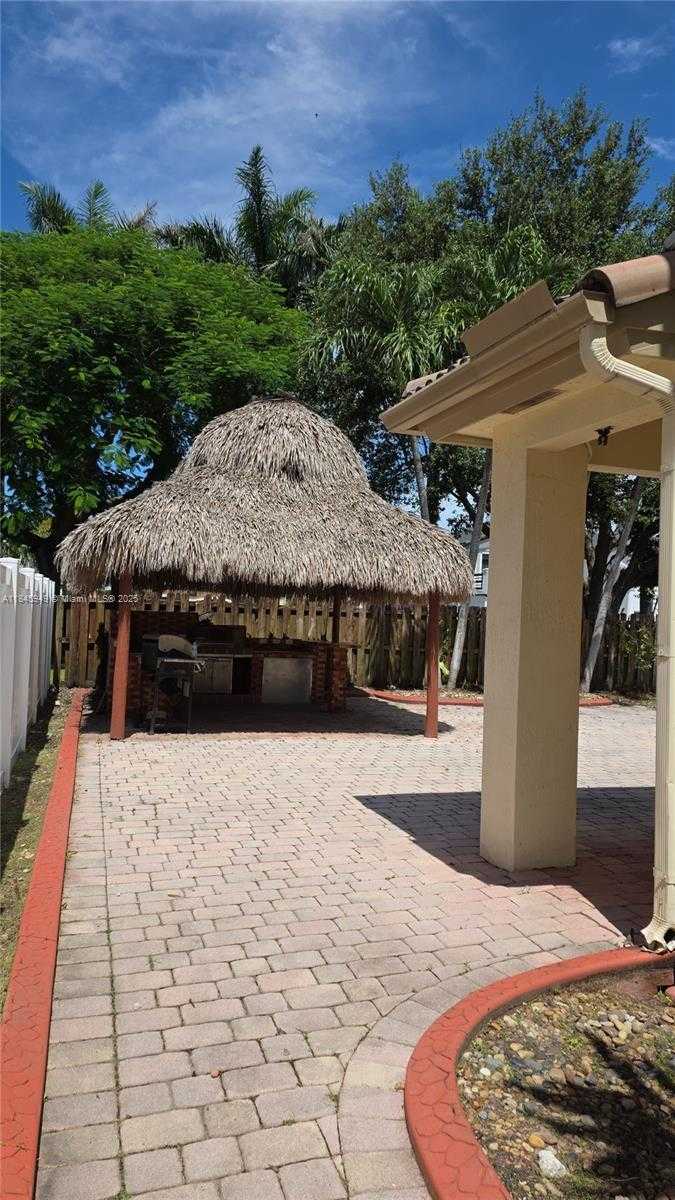Small Image of 16431 SOUTH WEST 60TH TER, Miami Number 31