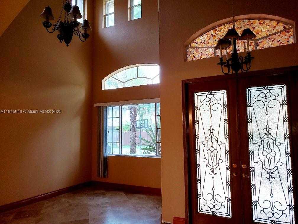 Small Image of 16431 SOUTH WEST 60TH TER, Miami Number 4