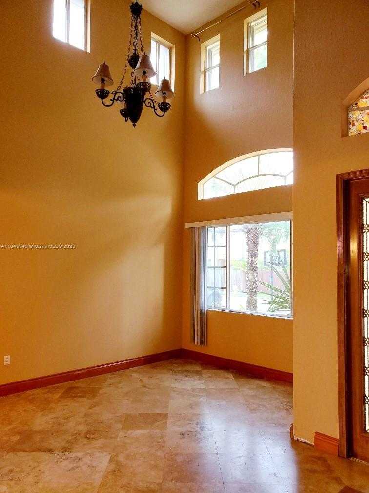 Small Image of 16431 SOUTH WEST 60TH TER, Miami Number 5