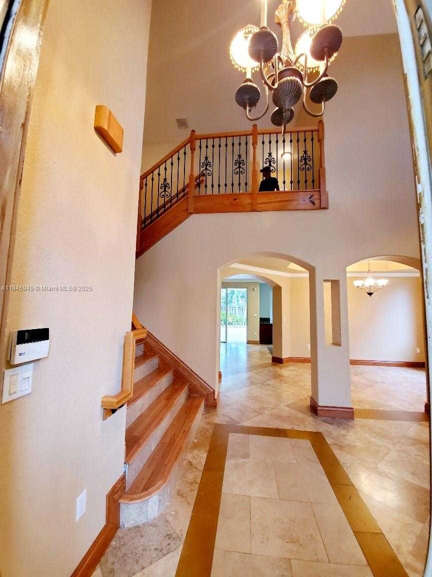 Small Image of 16431 SOUTH WEST 60TH TER, Miami Number 7