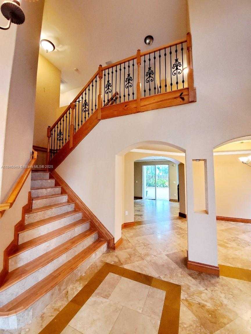 Small Image of 16431 SOUTH WEST 60TH TER, Miami Number 8