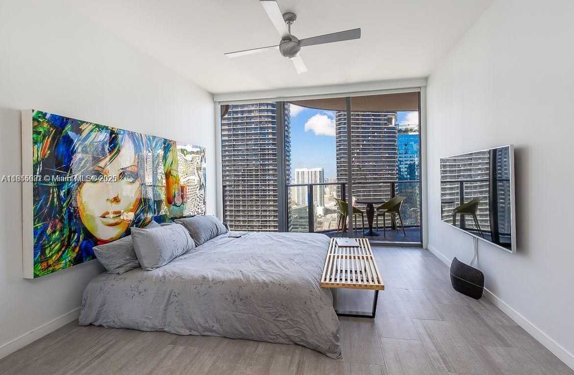 Small Image of 1000 BRICKELL PLZ #3512, Miami Number 3