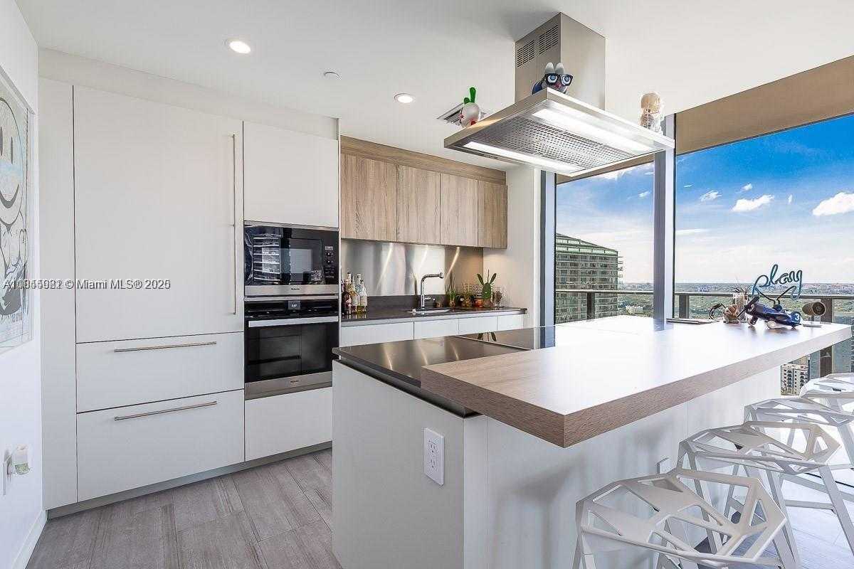 Small Image of 1000 BRICKELL PLZ #3512, Miami Number 5