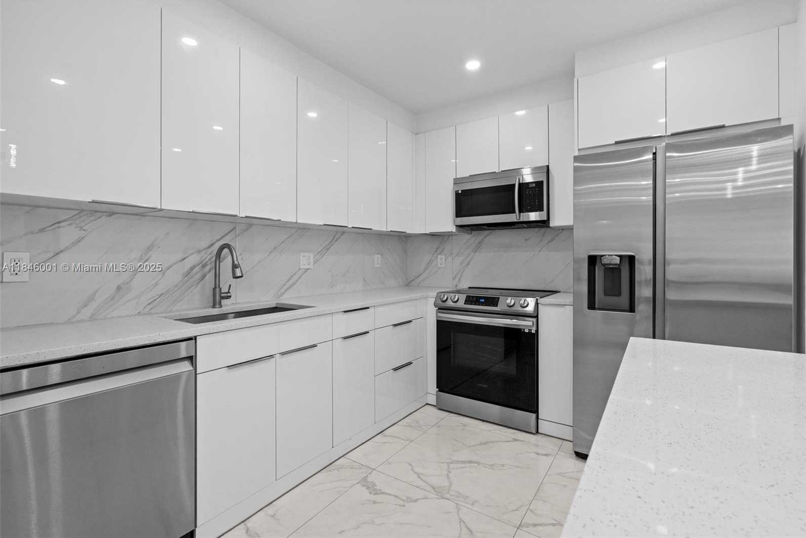 Small Image of 669 NORTH WEST 15TH AVE, Boca Raton Number 3