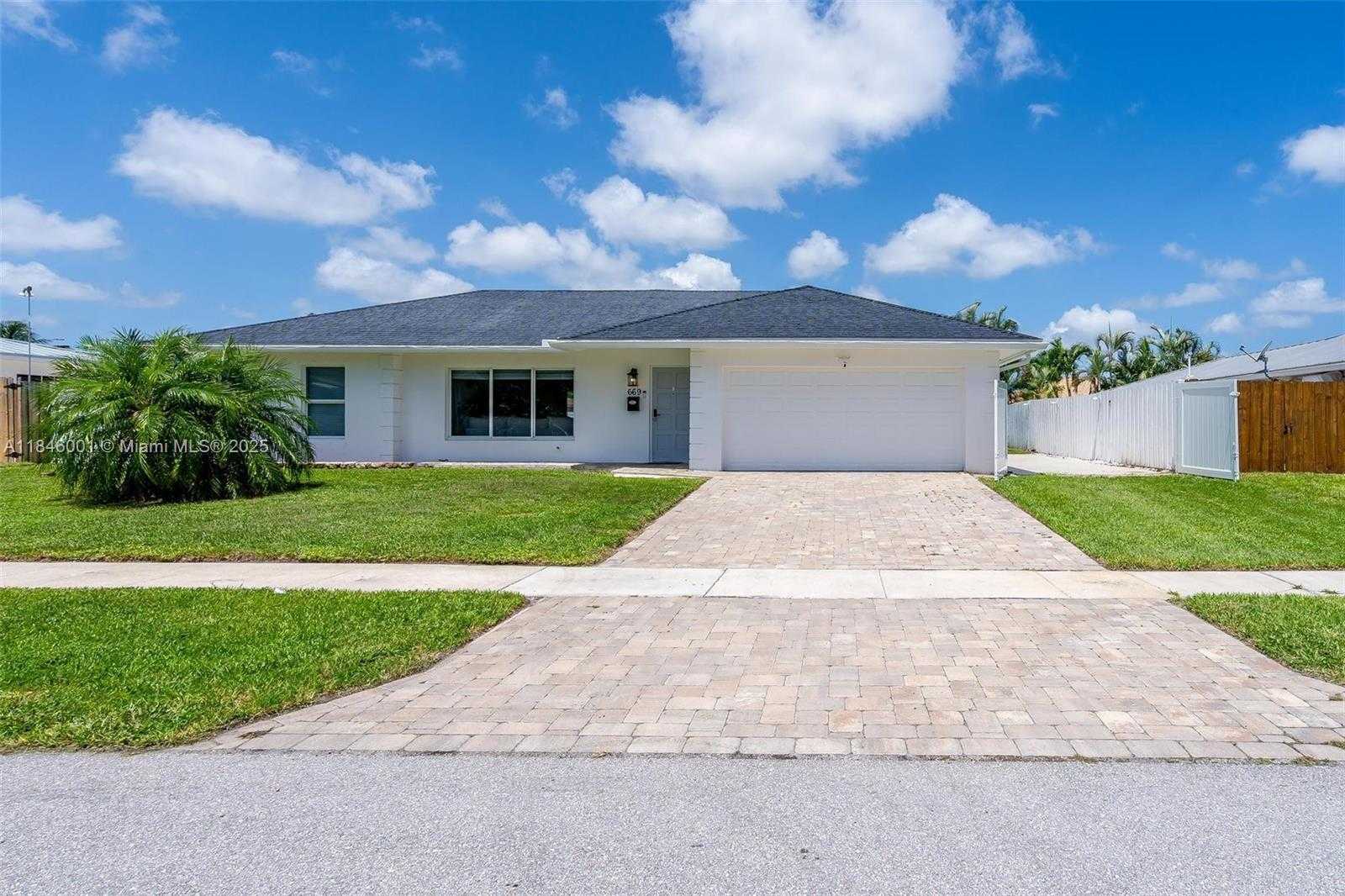 Small Image of 669 NORTH WEST 15TH AVE, Boca Raton Number 36