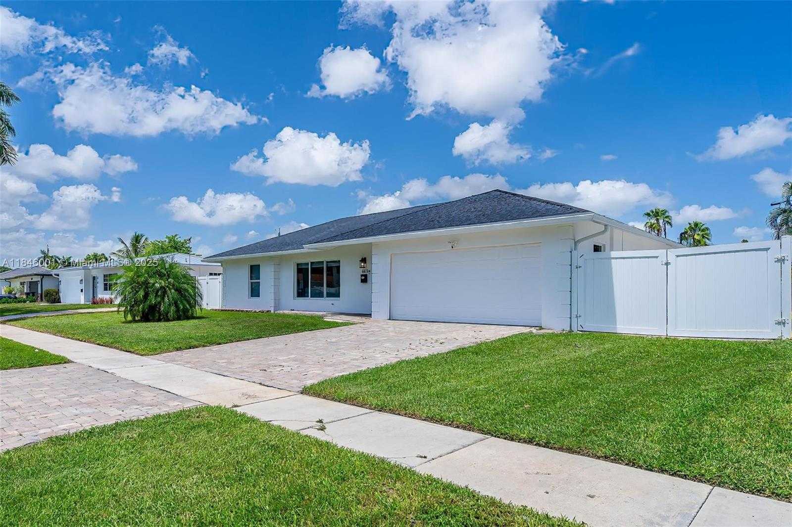 Small Image of 669 NORTH WEST 15TH AVE, Boca Raton Number 41