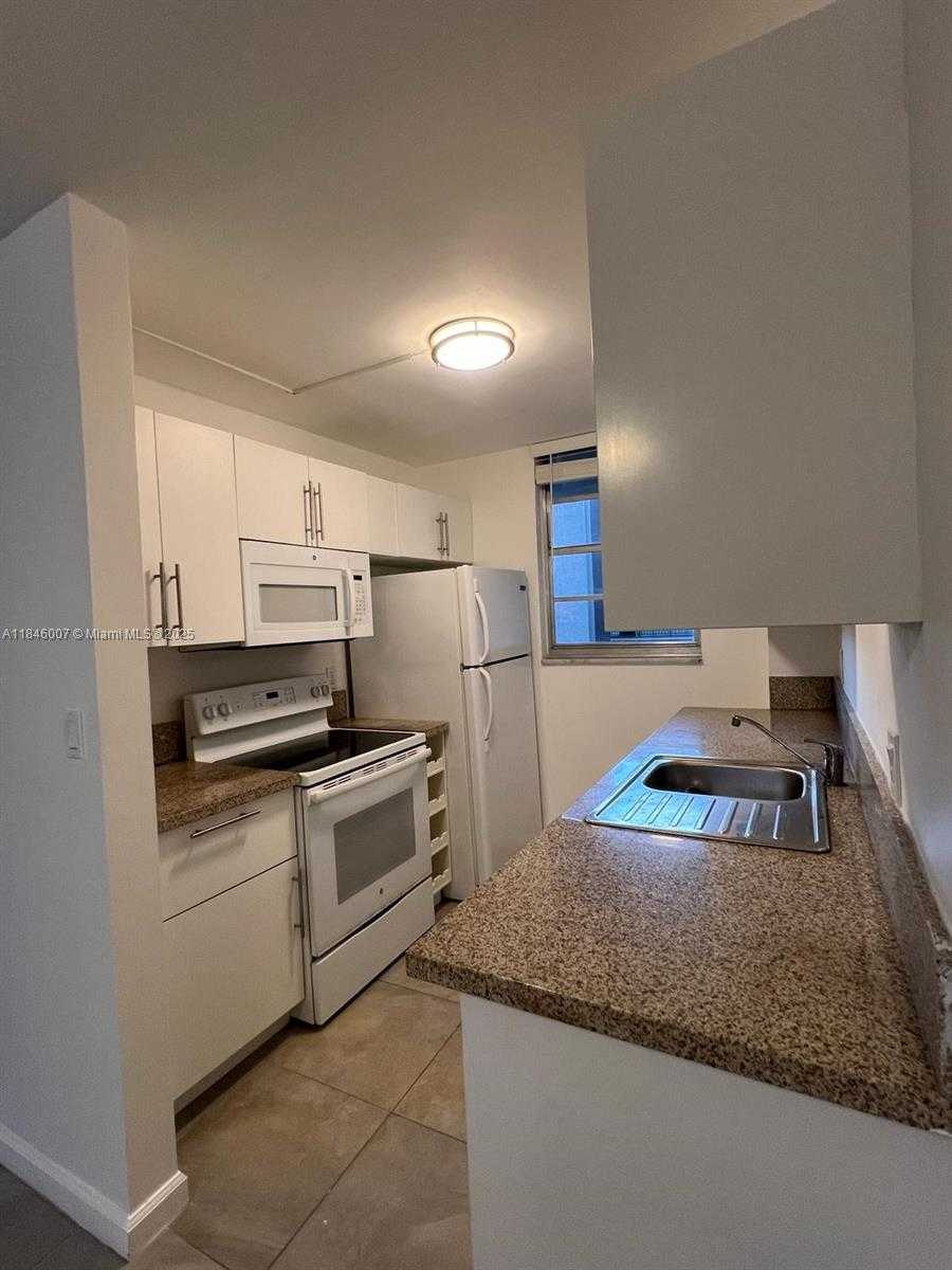Small Image of 1811 JEFFERSON ST #602, Hollywood Number 12