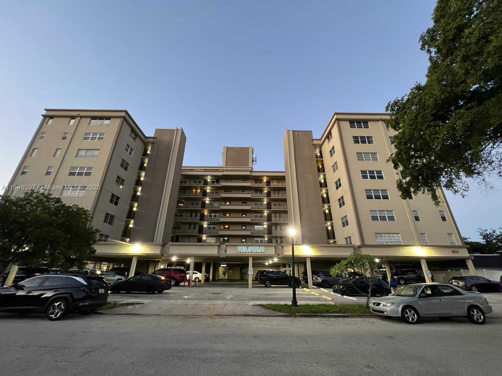 Small Image of 1811 JEFFERSON ST #602, Hollywood Number 2