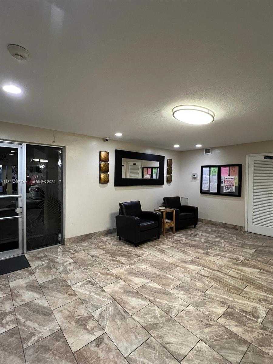 Small Image of 1811 JEFFERSON ST #602, Hollywood Number 3