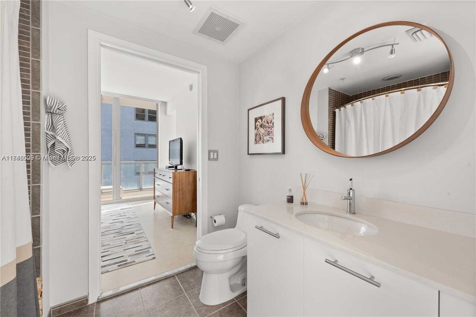 Small Image of 3470 EAST COAST AVE #H1710, Miami Number 10