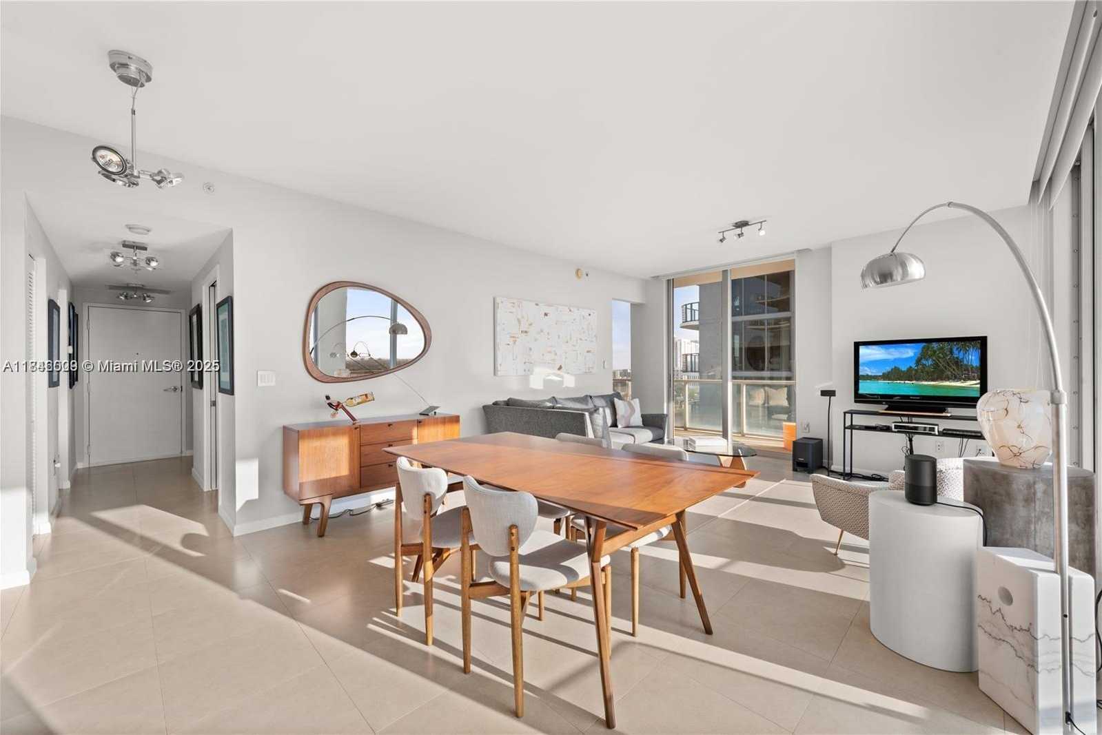 Small Image of 3470 EAST COAST AVE #H1710, Miami Number 4