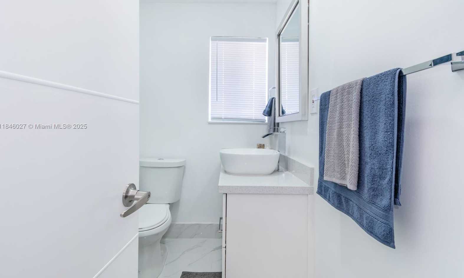 Small Image of 6613 WEST WESTWOOD BLVD W, Tamarac Number 13