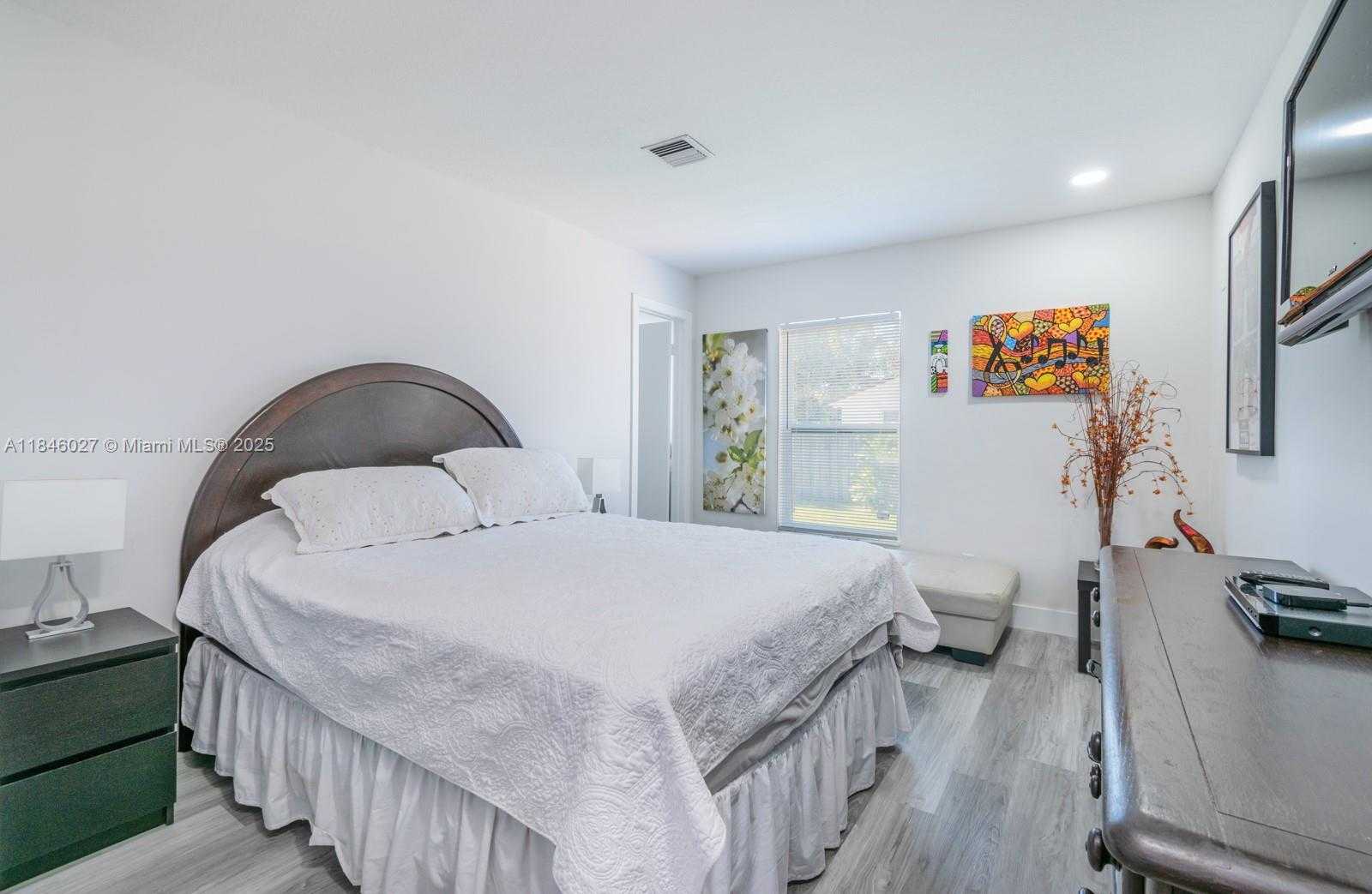 Small Image of 6613 WEST WESTWOOD BLVD W, Tamarac Number 17