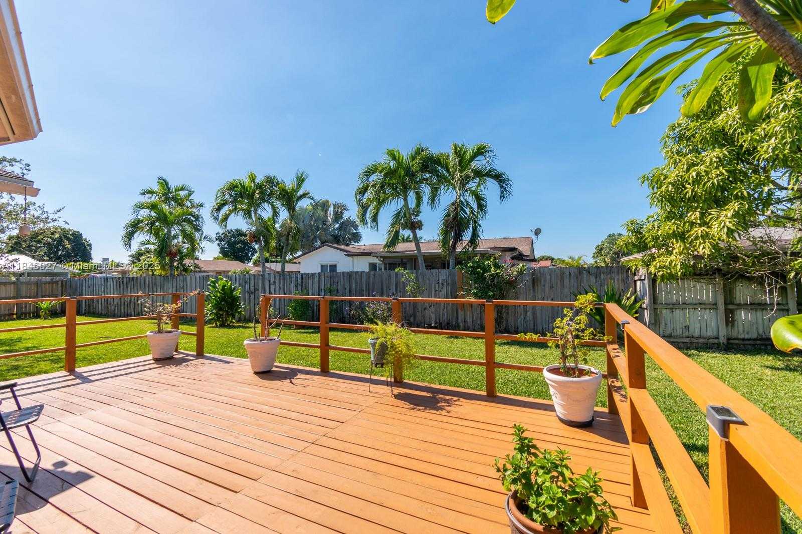 Small Image of 6613 WEST WESTWOOD BLVD W, Tamarac Number 22