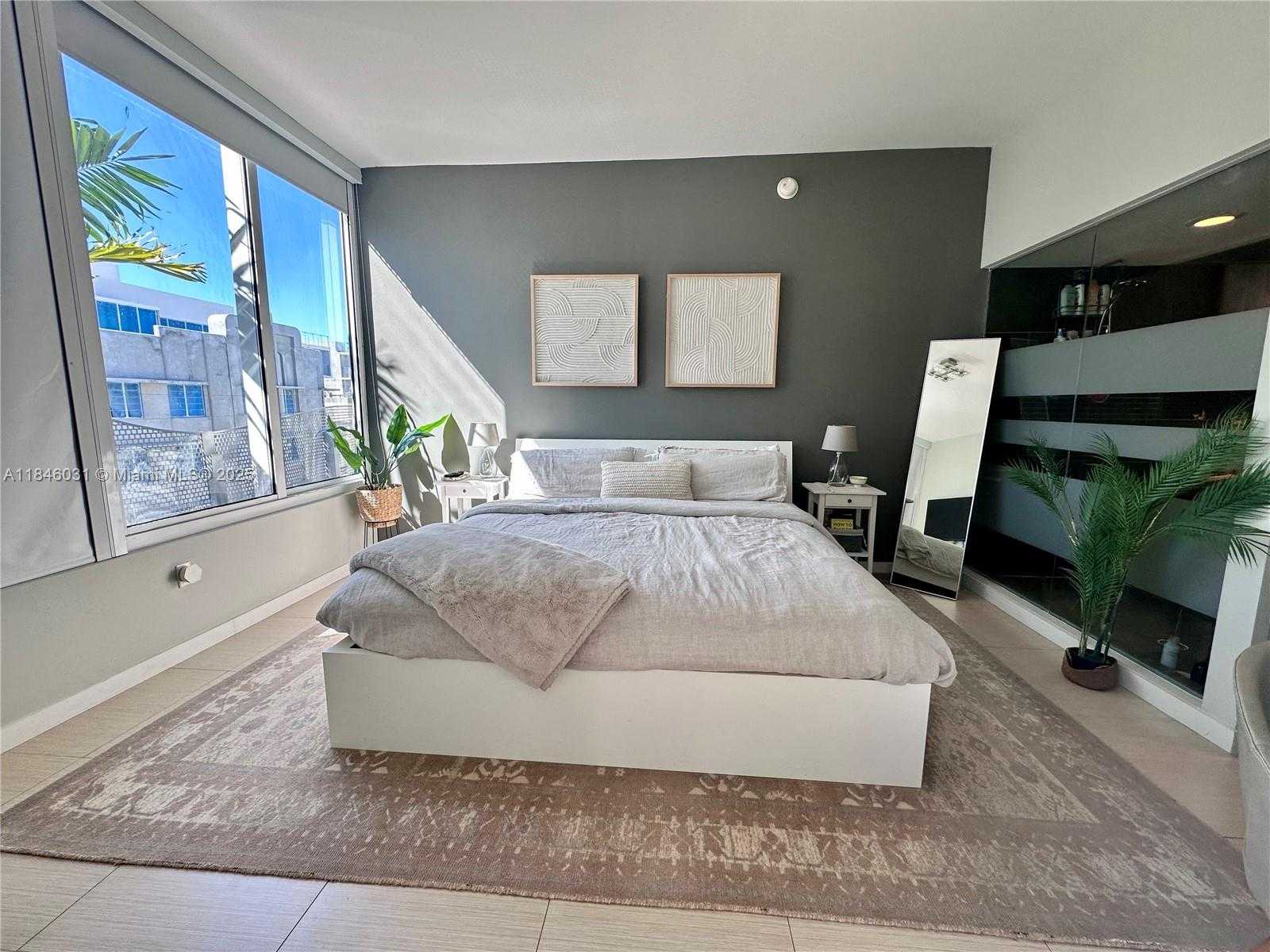 Small Image of 2100 PARK AVE #310, Miami Beach Number 10