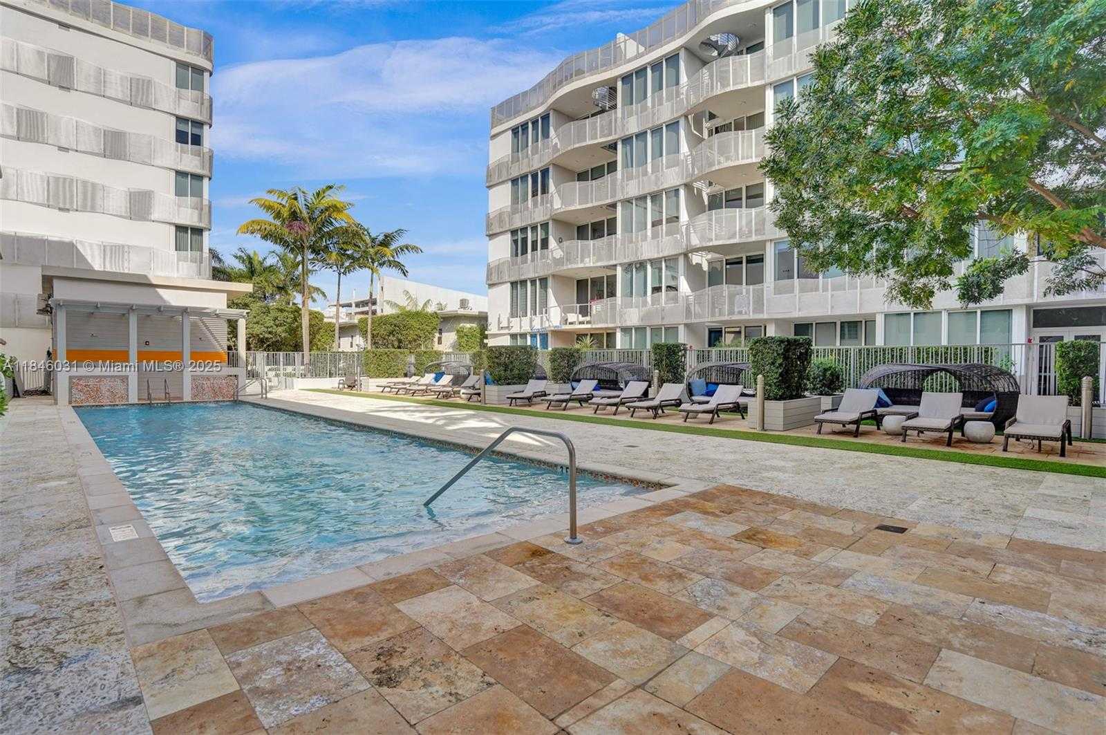 Small Image of 2100 PARK AVE #310, Miami Beach Number 21
