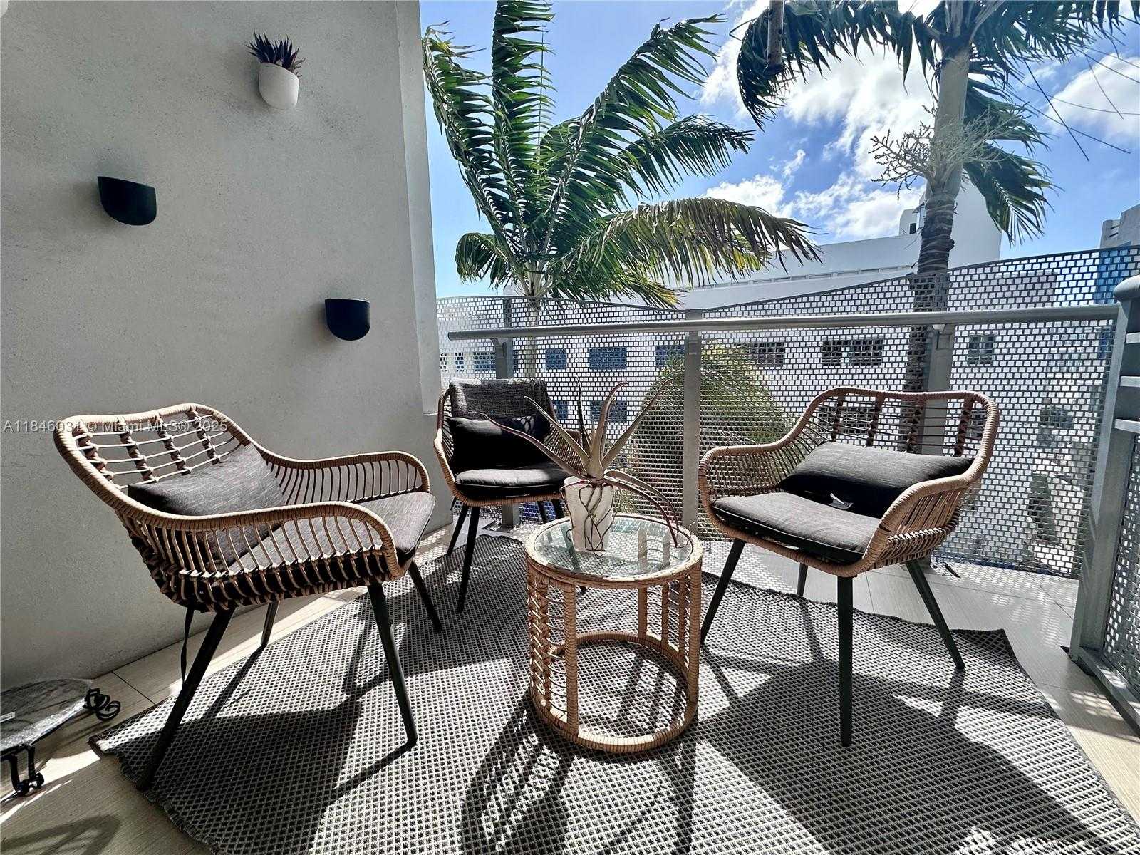 Small Image of 2100 PARK AVE #310, Miami Beach Number 30