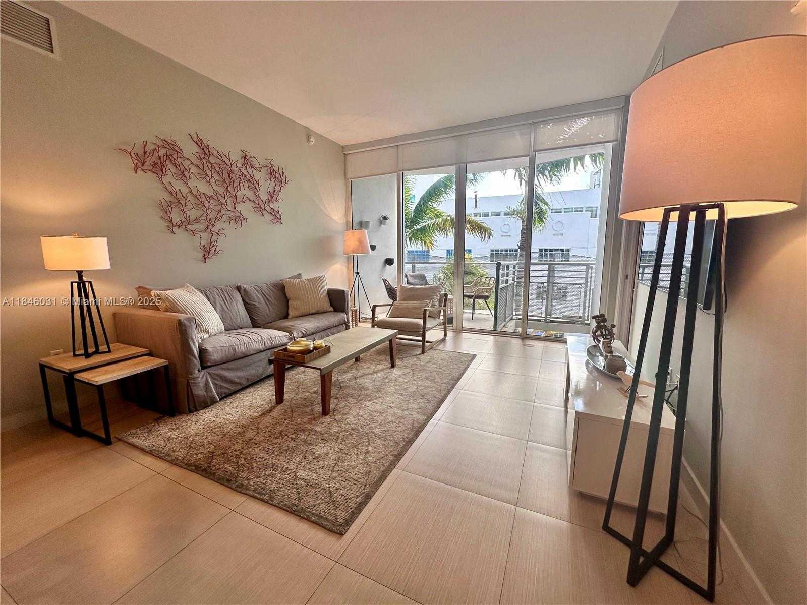 Small Image of 2100 PARK AVE #310, Miami Beach Number 32