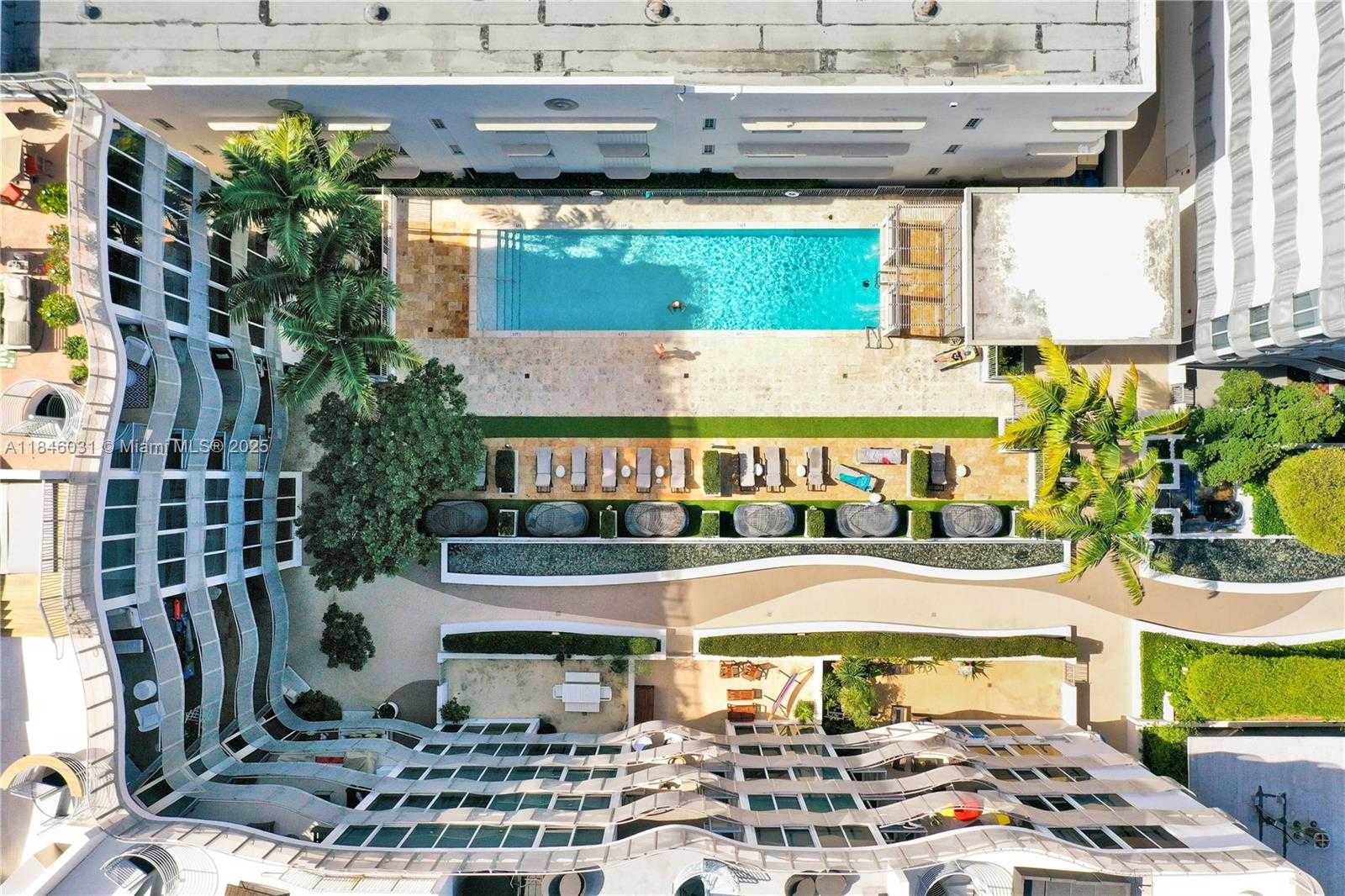 Small Image of 2100 PARK AVE #310, Miami Beach Number 35