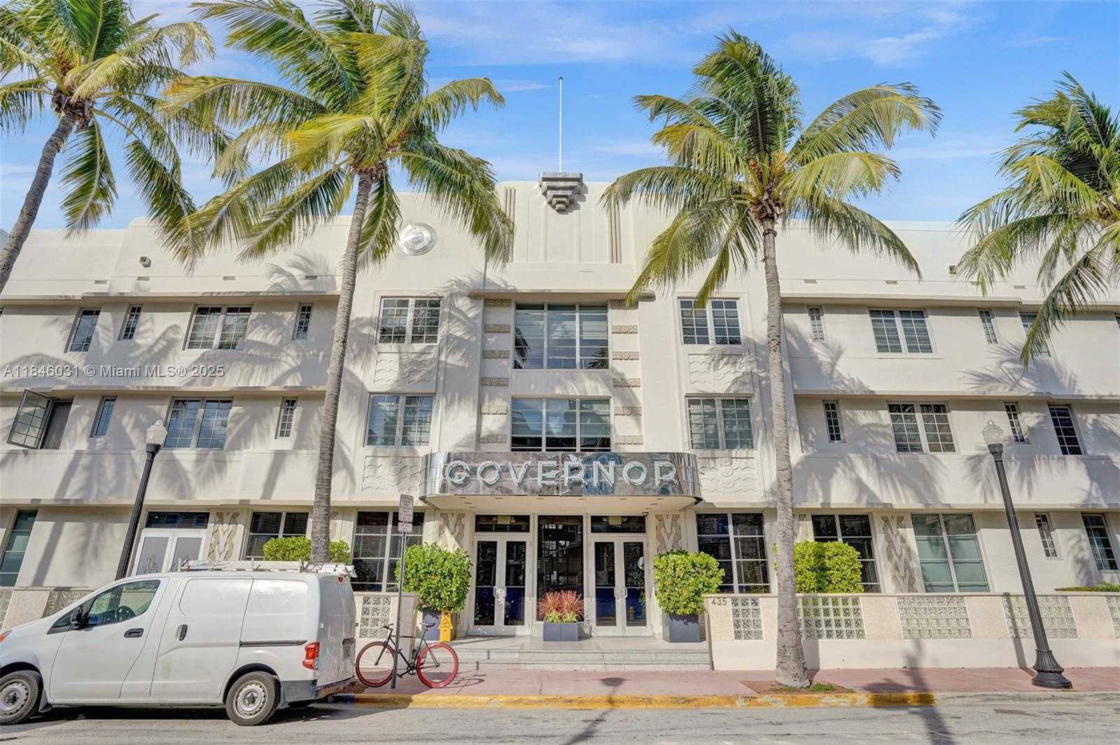 Small Image of 2100 PARK AVE #310, Miami Beach Number 39