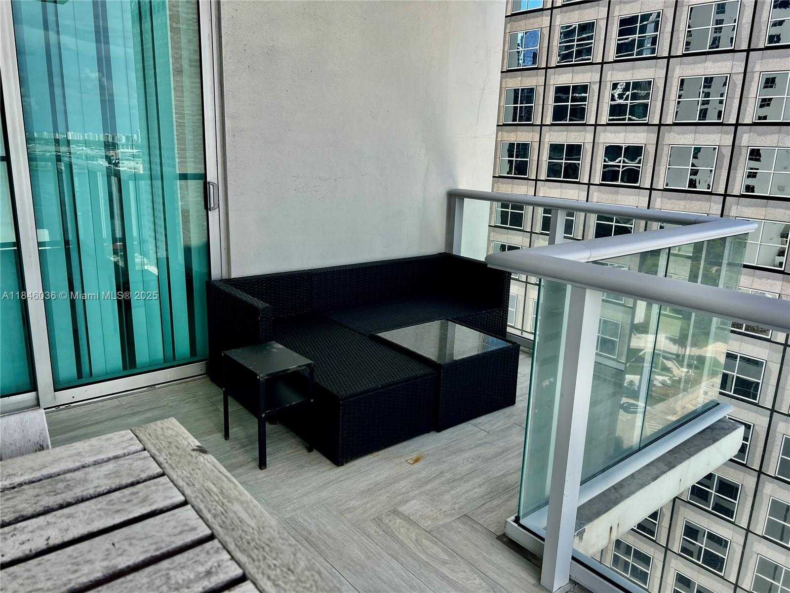 Small Image of 300 SOUTH BISCAYNE BLVD #1916, Miami Number 15