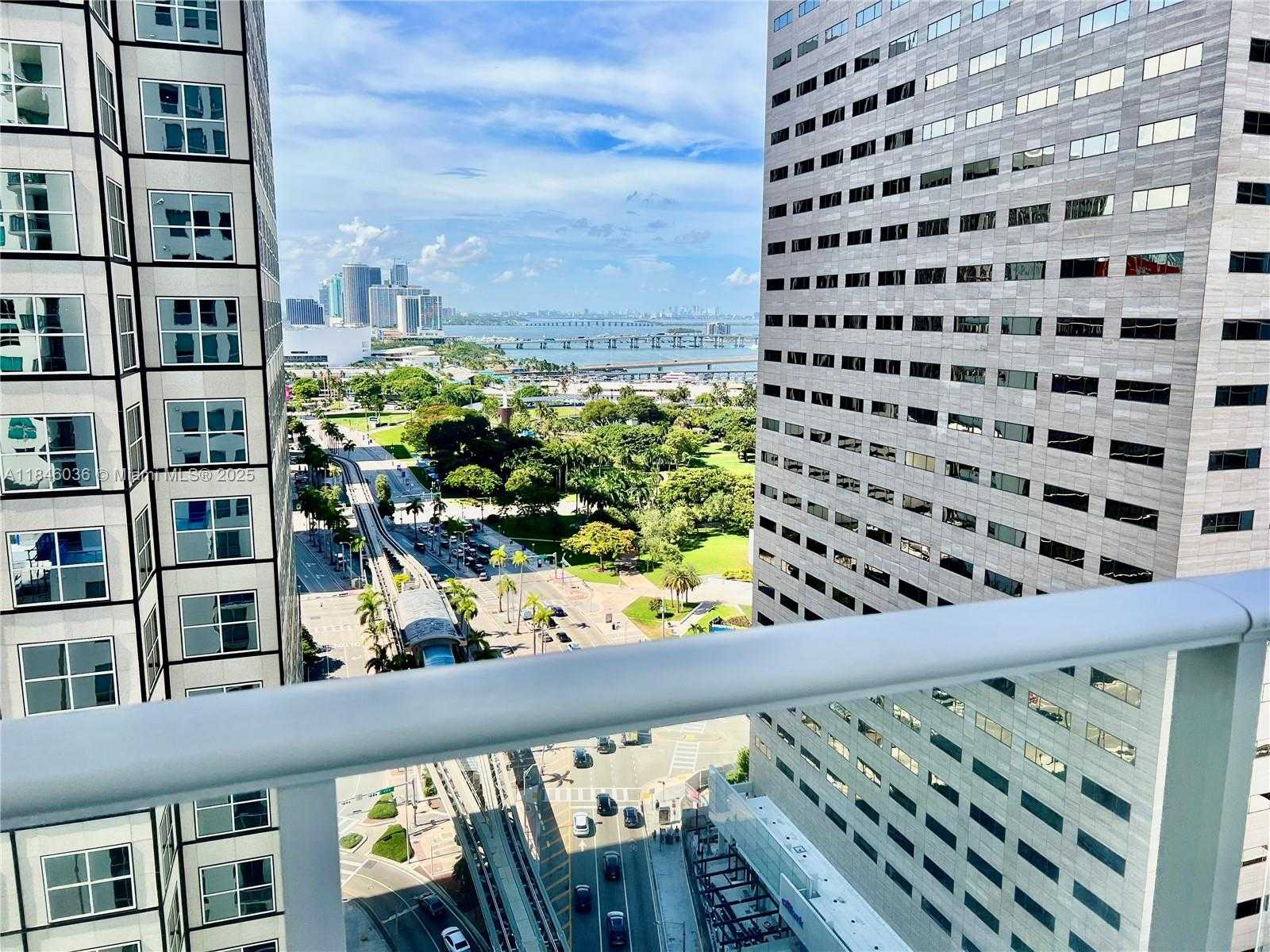 Small Image of 300 SOUTH BISCAYNE BLVD #1916, Miami Number 16